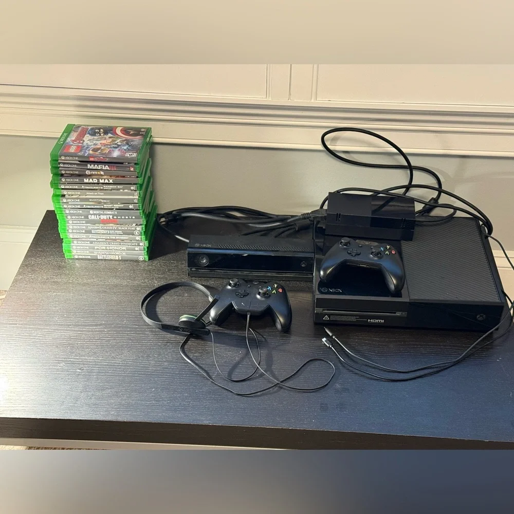 Xbox One 365 GB Console, Kinect, Controllers, Headset, Power Supply, Games